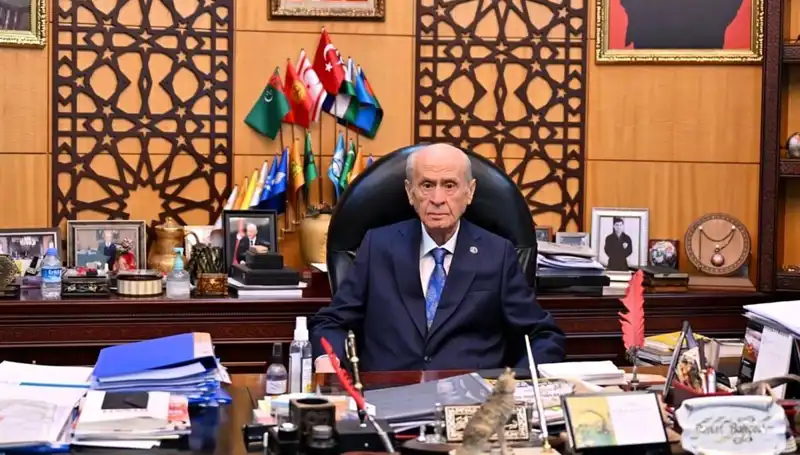 MHP Lideri Devlet Bahçeli'den Galatasaray'a Sıcak Kutlama Mesajı
