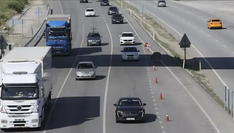 Ankara'da Ağır Tonajlı Araçlar İçin Şehir Çıkış Kısıtlaması Başladı