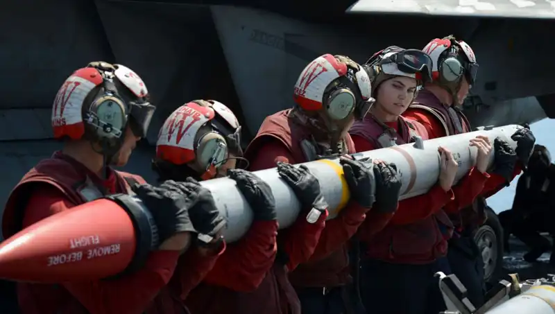 Amerikan Füzeleri Suudi Arabistan'a: Stratejik Hamlelerin Ardındaki Gerçekler
