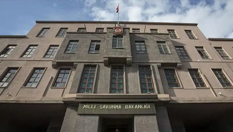 Yunan Askerlerinin Hakaretine TSK'dan Sert Tepki: "Bu Davranışlar Kabul Edilemez"