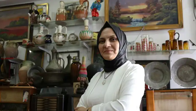 Eşine Eski Eşyaları Topladığı İçin Kızıyordu, Şimdi Kazanç Kapısı Oldu!