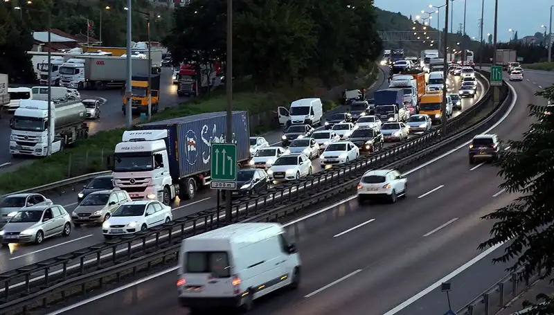 Bayram Trafiğinde Kaos Önleniyor: Yasaklar Başlıyor!