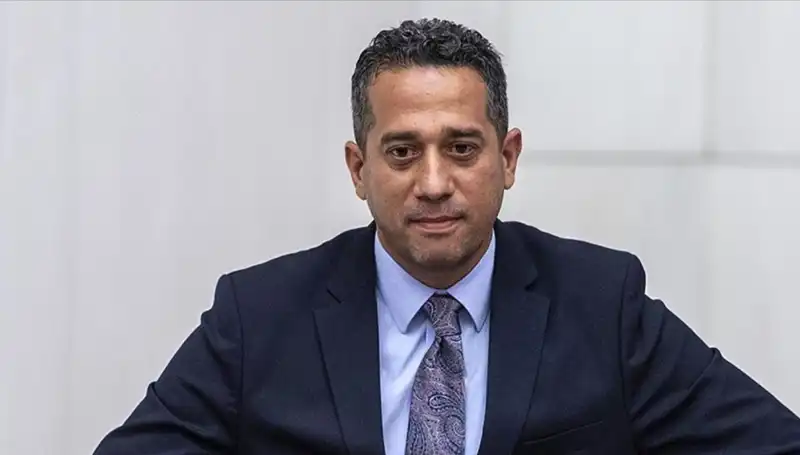 Ali Mahir Başarır: CHP'nin Güçlü Sesinin Arka Planındaki İsim