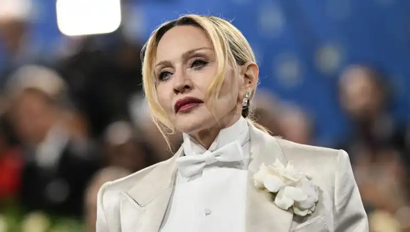 Madonna'nın Yeni Diyeti: Kanserle Mücadelede Tartışmalı Teoriler Neler?